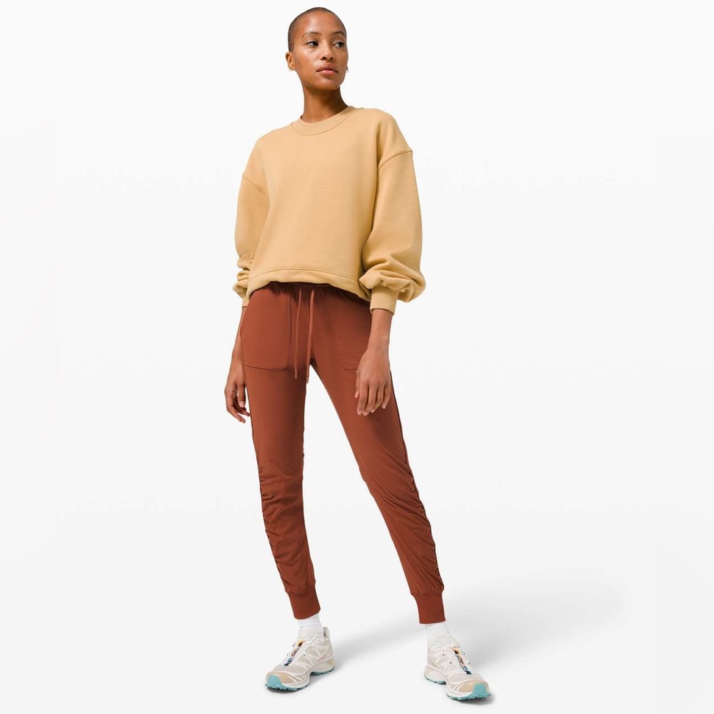 Lululemon Beyond the Studio Jogger Dark Terracotta High Rise Swift Fabric Size 6